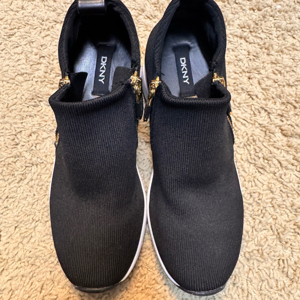DKNY Black Knit Slip-Ons with Gold Zippers brand new
